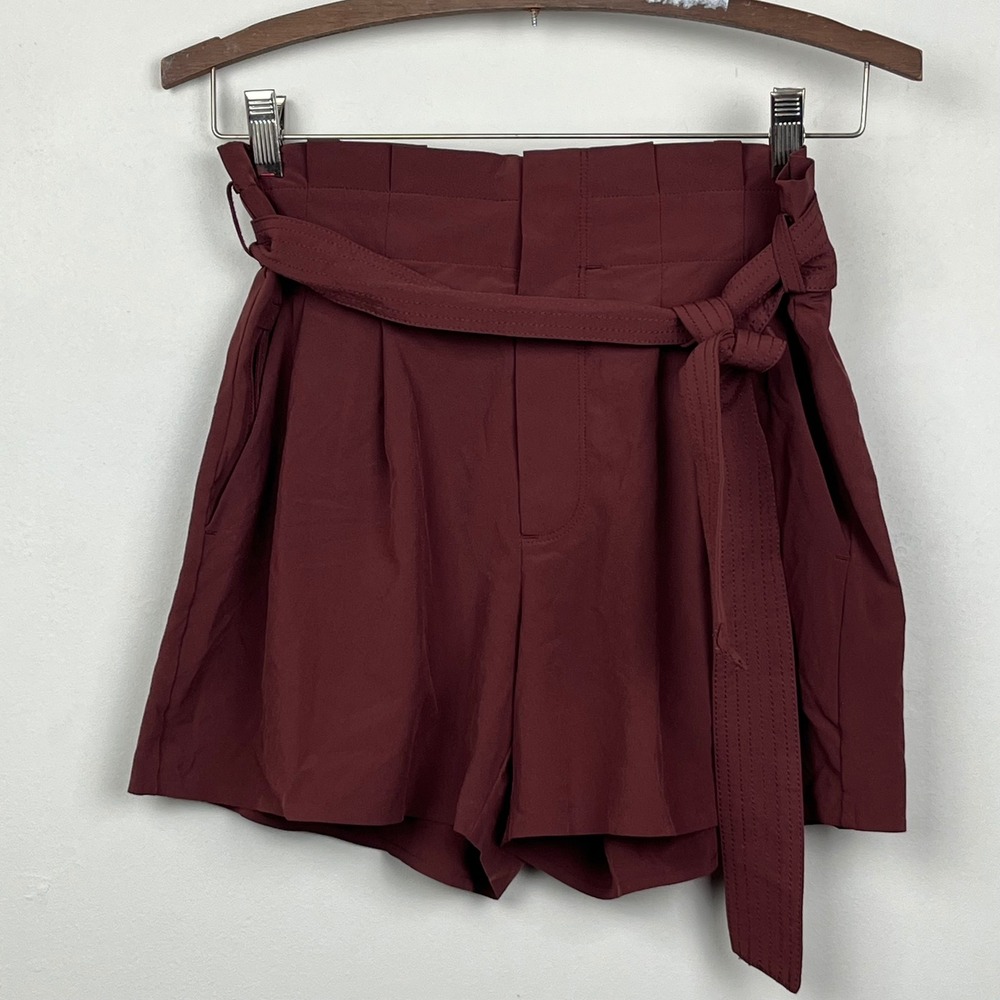 Athleta Skyline Short II Size 2 Burgundy Paperbag Waist Gorpcore Utility Wear